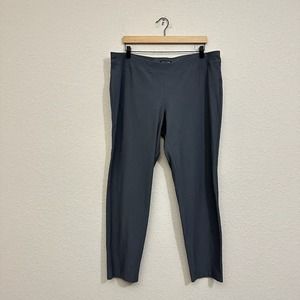 EILEEN FISHER Stretch Viscose Crepe Straight Leg Pants in Gray